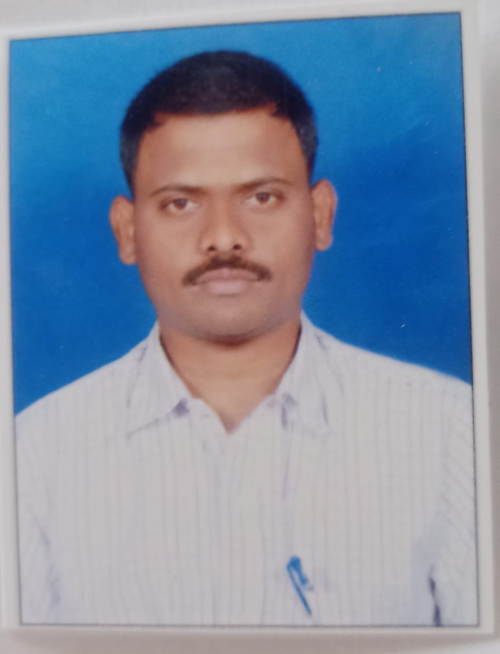 ग्रामपंचायत अधिकारी श्री राहुल अशोक आडके